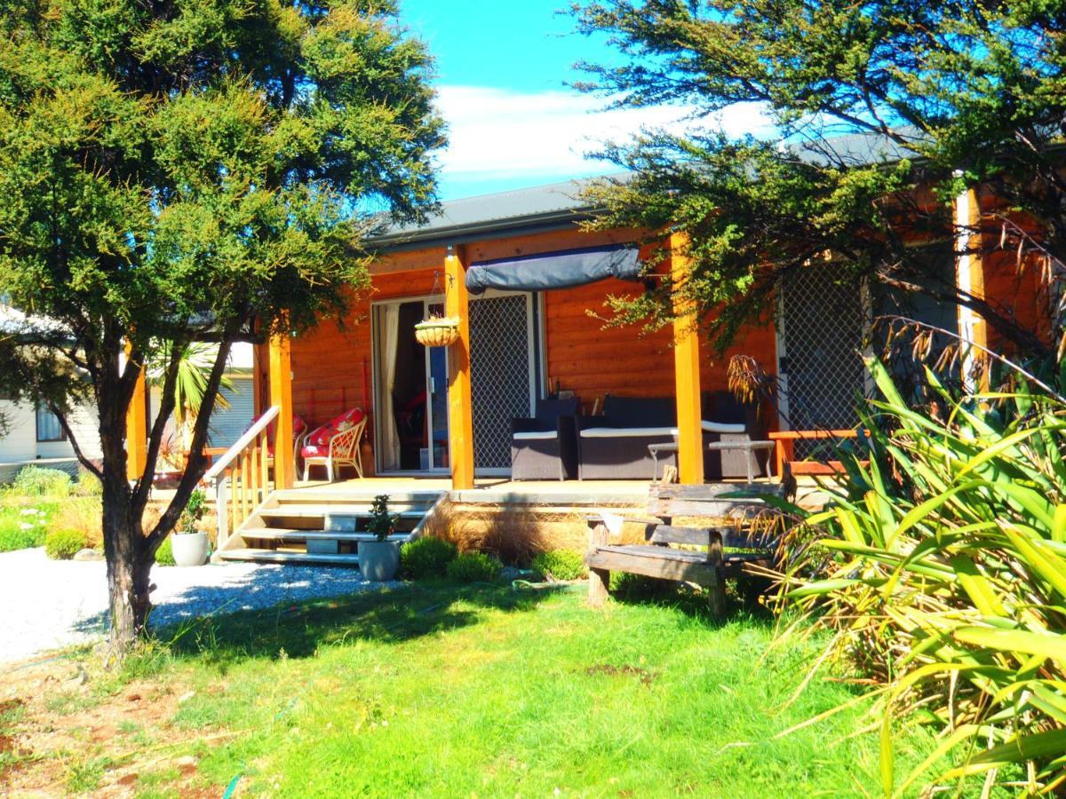 Lakefront Fantail Cottage Lake Hawea, Wanaka Luaran gambar